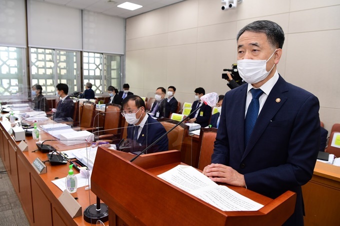 사진출처: 국회 전문기자협의회