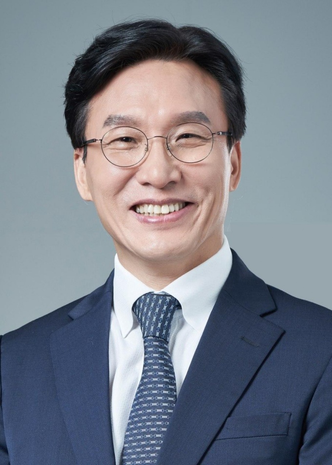 김민석 위원장