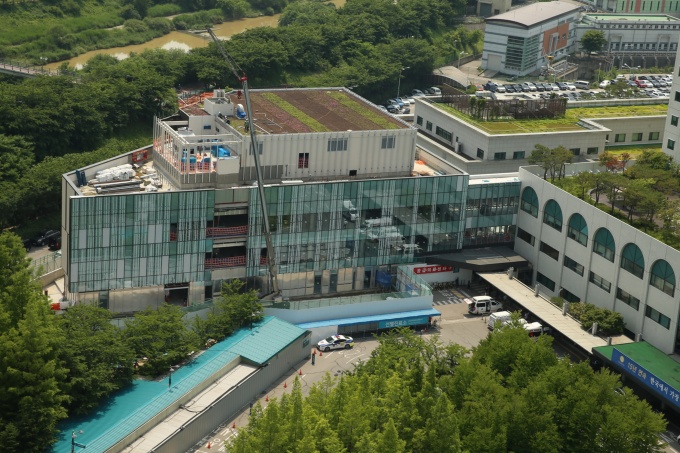 사진=6월 초 서울아산병원 감염관리격리건물(가칭 'i동) 공사 모습